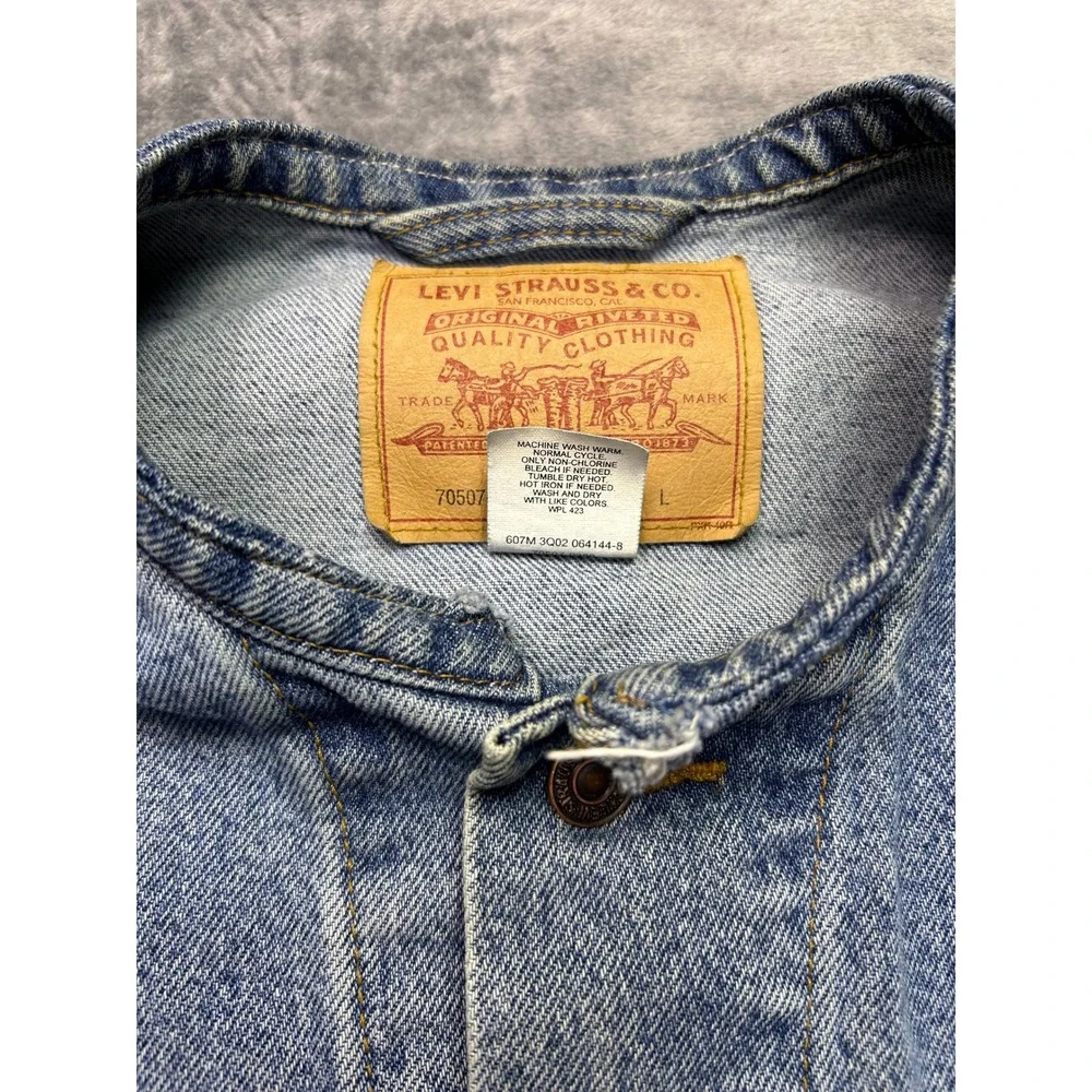 Levi's 2002 Denim Trucker Vest L Harley HOG Motown Chapter Taylor MI Biker Patch